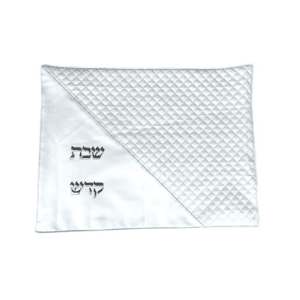 מפה לכיסוי חלה - דמוי עור לבן 'שבת קודש' 46X58 ס”מ